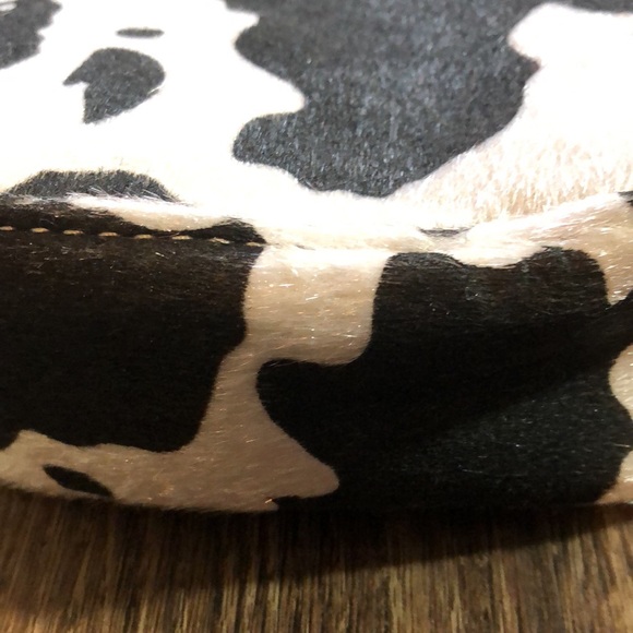 🖤HOST PICK🖤Y2K Cow Print Mini Bag - Picture 14 of 16